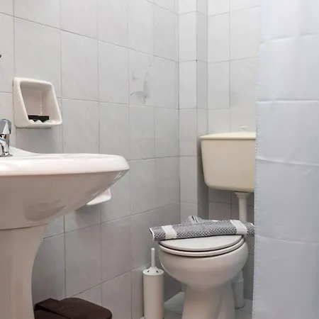 Depis Economy & Aparthotel Naxos City