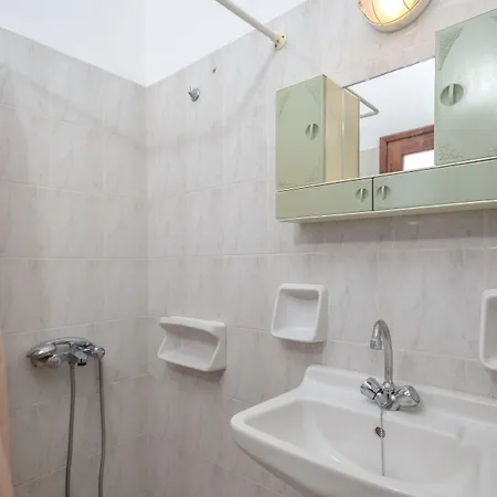 Depis Economy & Aparthotel Naxos City