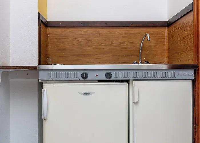 Depis Economy & Aparthotel 2*