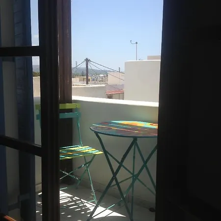 アパートホテル Depis Economy & 2*