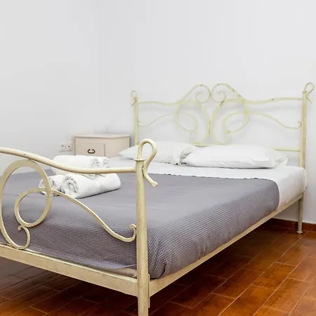 Apart Otel Depis Economy & Naxos City