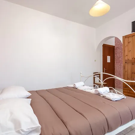 Depis Economy & Aparthotel