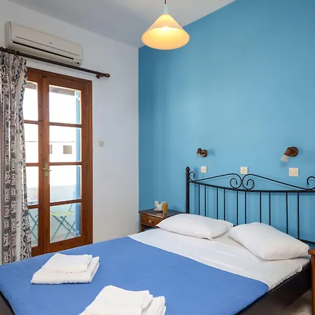 Depis Economy & Aparthotel Naxos City