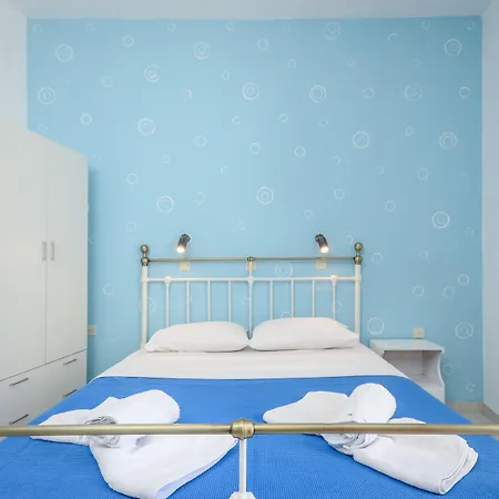 アパートホテル Depis Economy & 2*