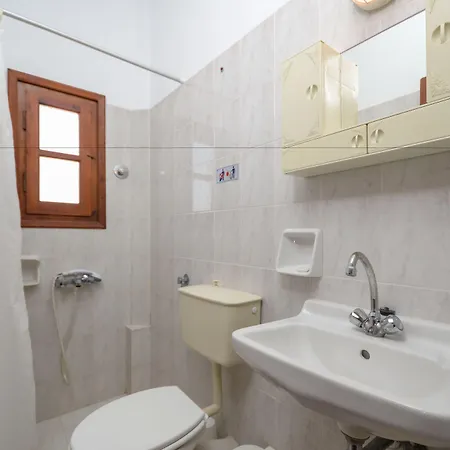 Depis Economy & 2* Naxos City