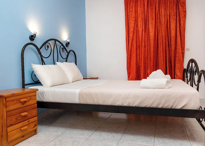Depis Economy & Aparthotel Naxos City