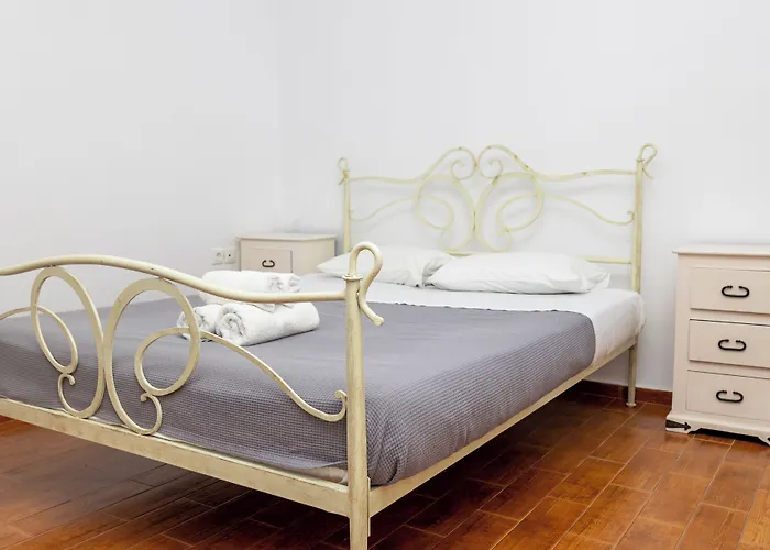 Depis Economy & Apartmanhotel